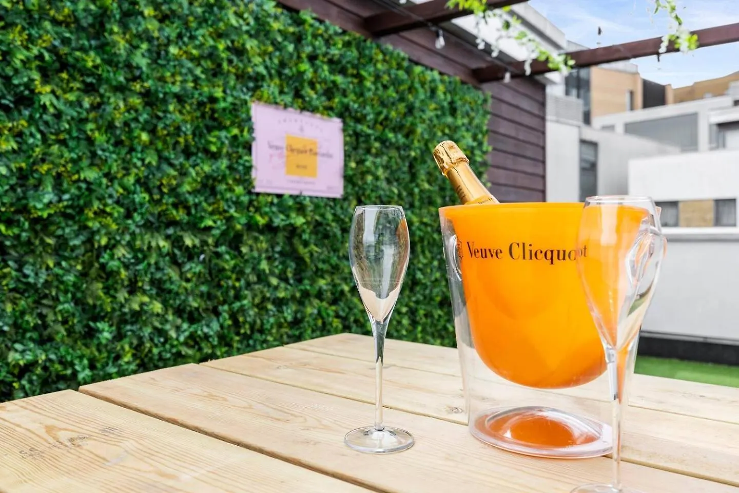 Big Beach Boutique Champagne Bar & Roof Terrace! Brighton 0*,  United Kingdom