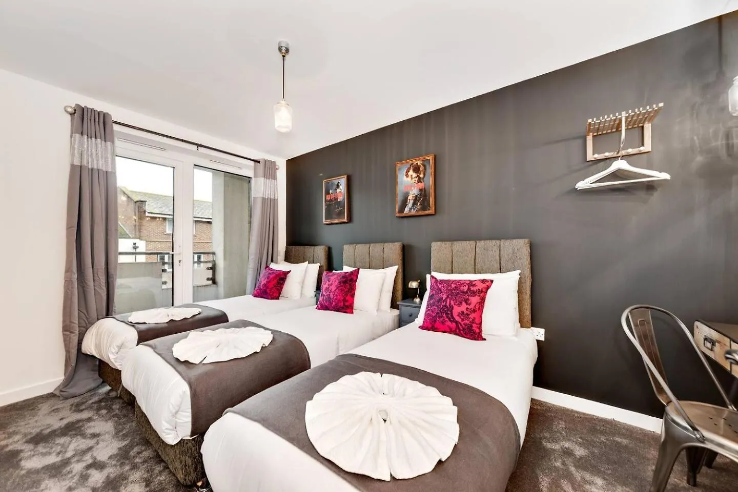 Big Beach Boutique Champagne Bar & Roof Terrace! Brighton 0*,