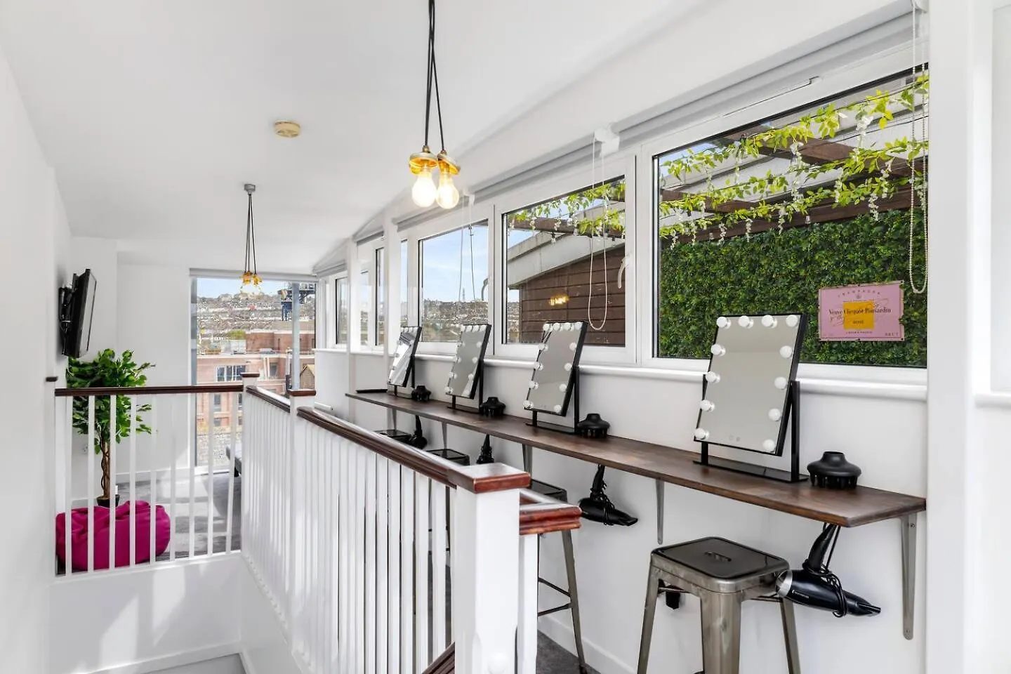 Big Beach Boutique Champagne Bar & Roof Terrace! Brighton Holiday home
