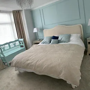 Holiday home Blue Haven