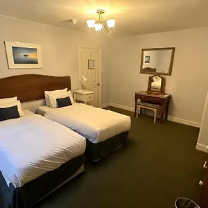 House Bed & Breakfast